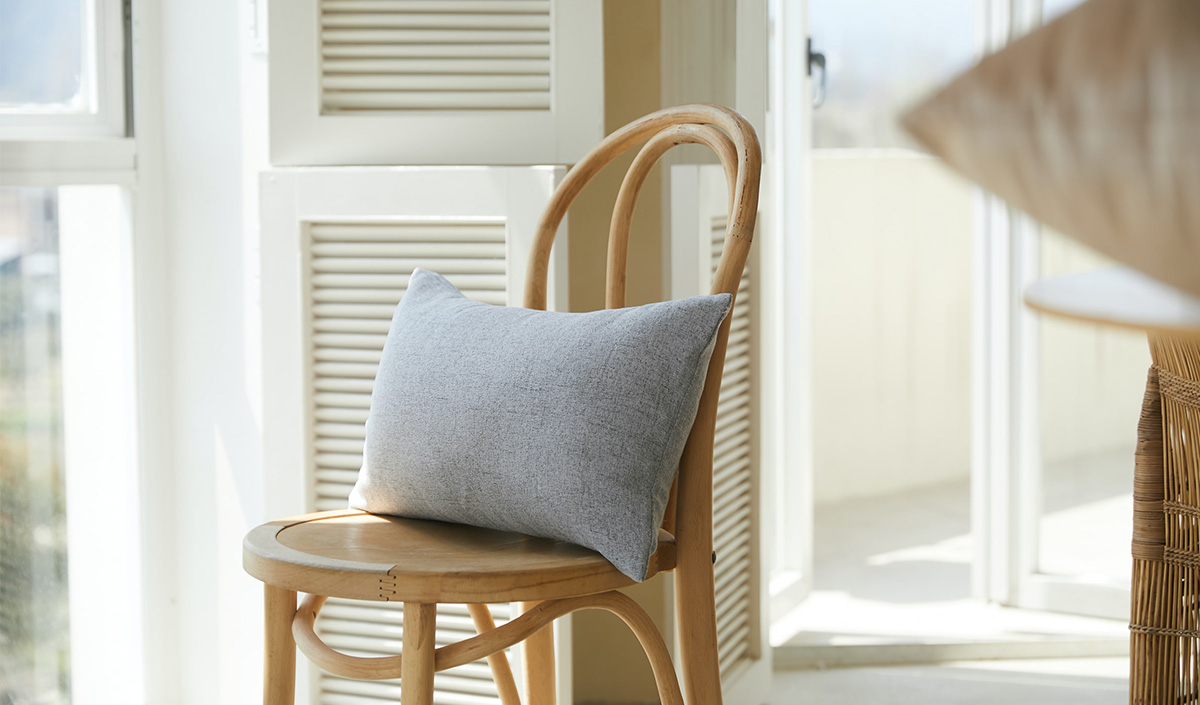Opter pour un coussin de chaise confortable et décoratif