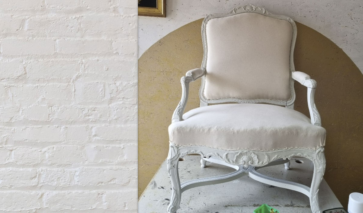 Restaurer un fauteuil : la pose du crin animal