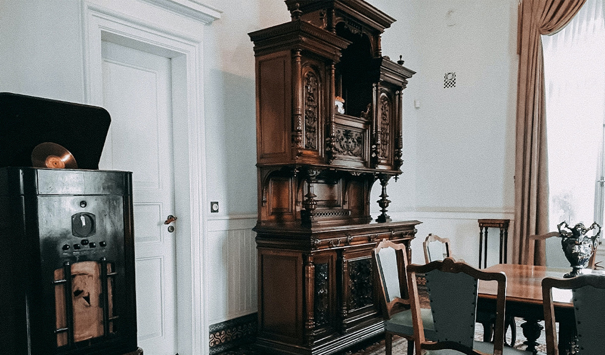 Meuble français : Buffet Henri II de style Renaissance