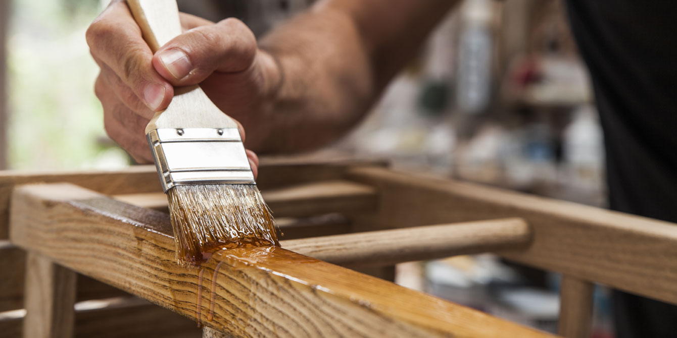 Lasure bois : pourquoi est-elle incontournable ?