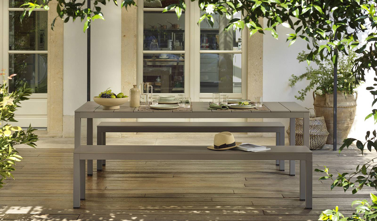 Table et banc de jardin en aluminium 