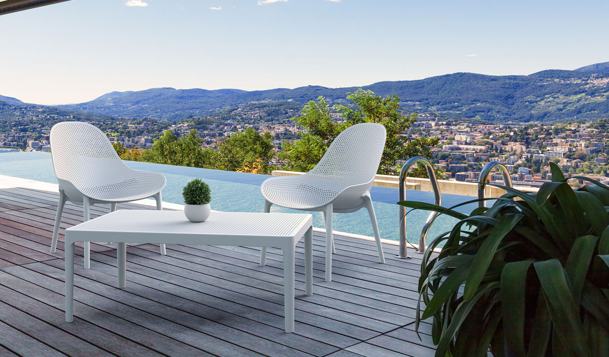 Quel mobilier choisir au bord d'une piscine ?