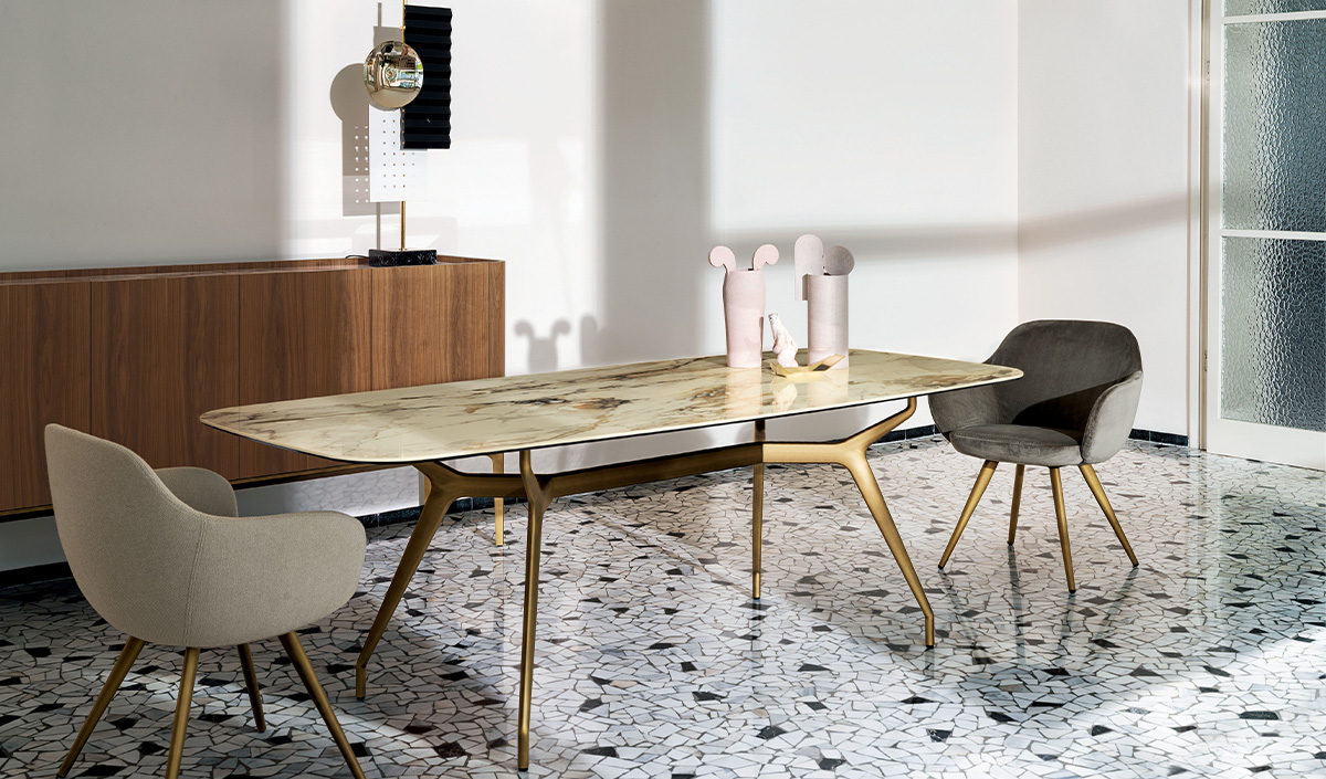 Table et fauteuils design signés Gianluigi Landoni