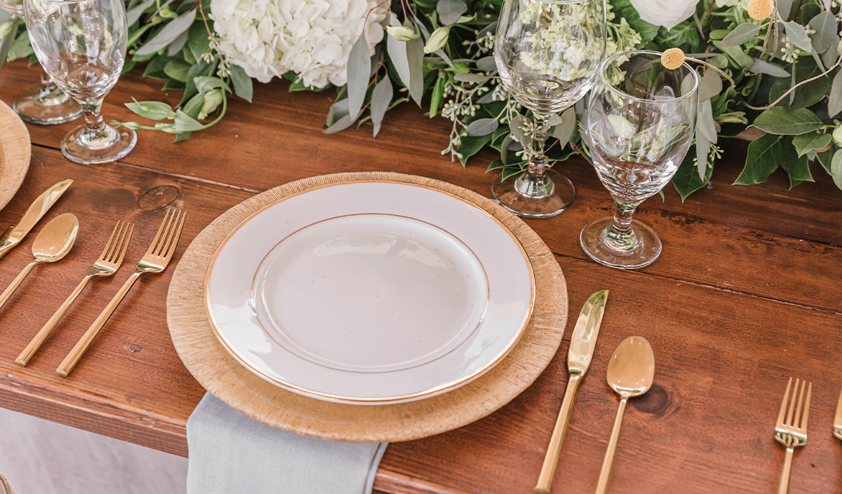 Choisir de la belle vaisselle pour un dressage de table de mariage réussi