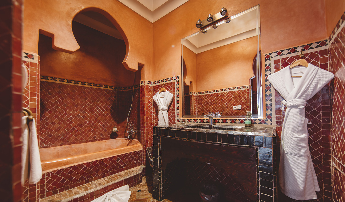 Décoration salle de bain en Zellige marocain à Marrakech