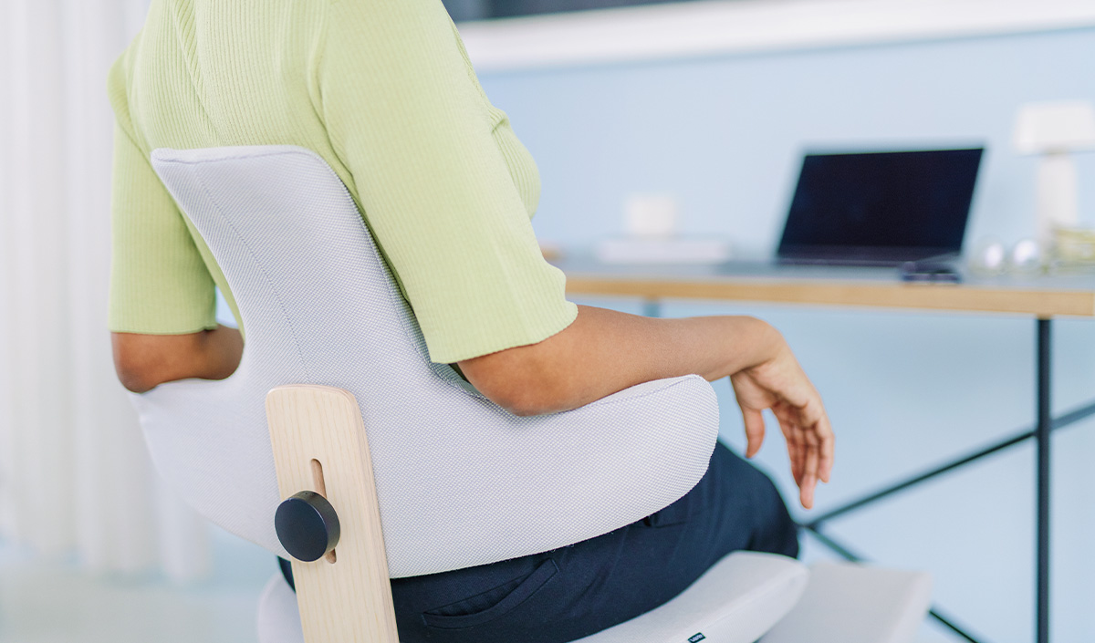 Éviter le mal de dos avec une chaise ergonomique au bureau