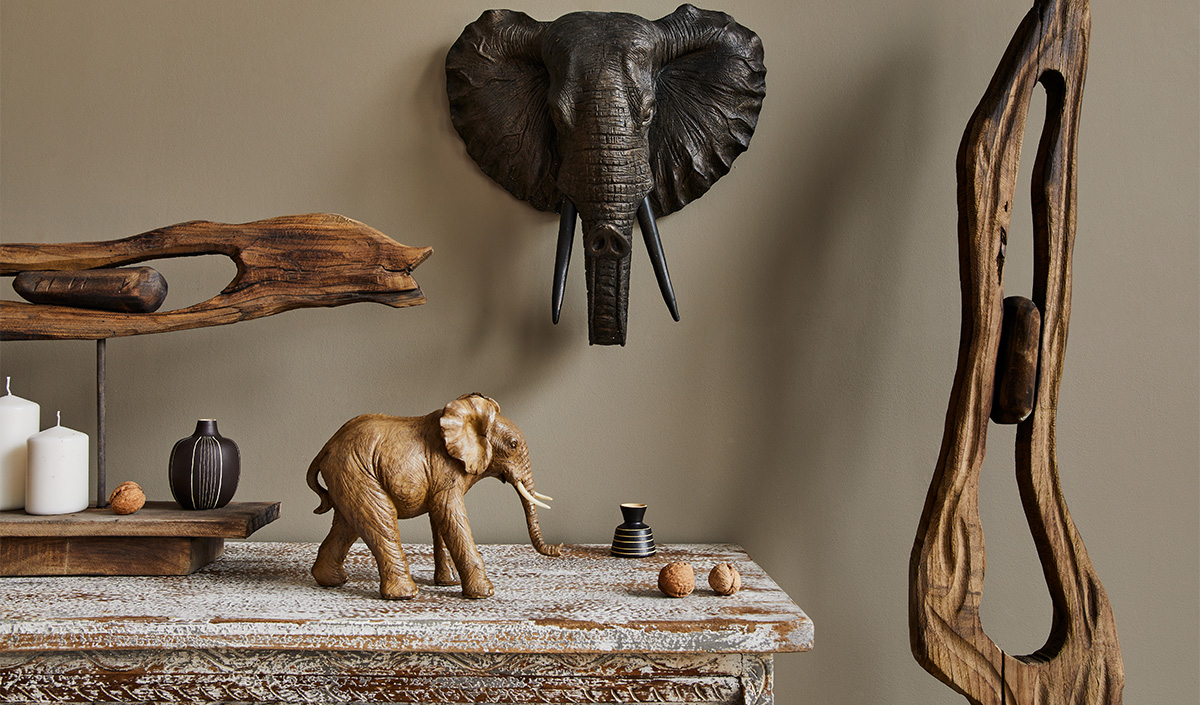 Statuette en bois en forme d'éléphant pour réussir déco animaux 
