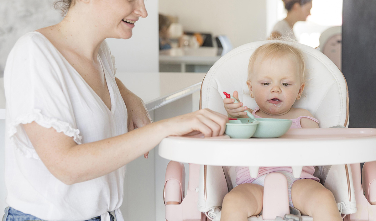 Chaise d'alimentation à pieds hauts pour enfants, table à manger