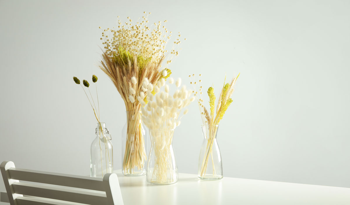 Des fleurs séchées pour égayer votre décoration de salle à manger