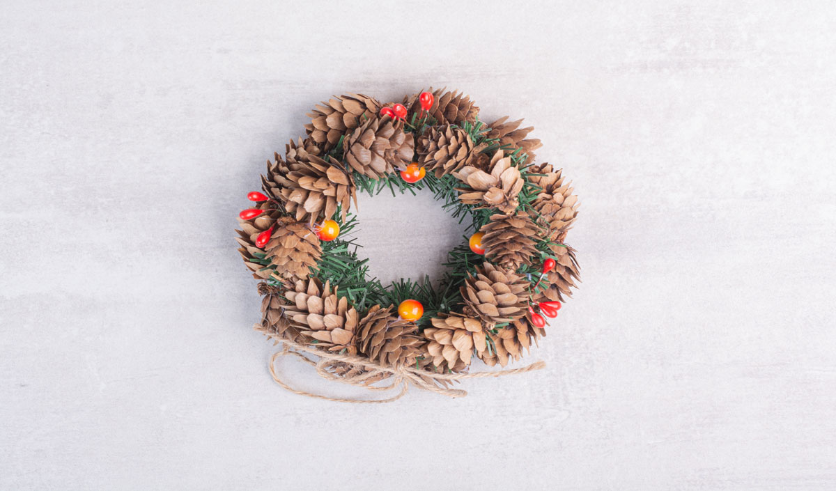 Une couronne de Noël en centre de table