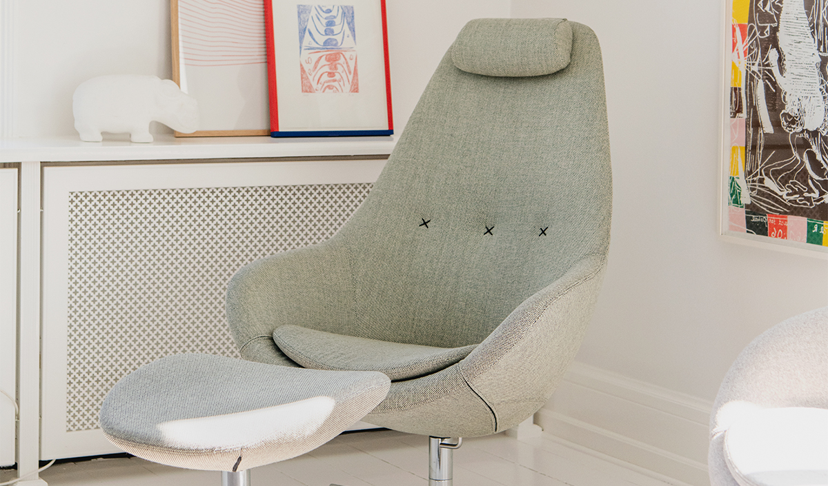 Tabouret à roulettes et tiroirs pour beauté des pieds, COSY