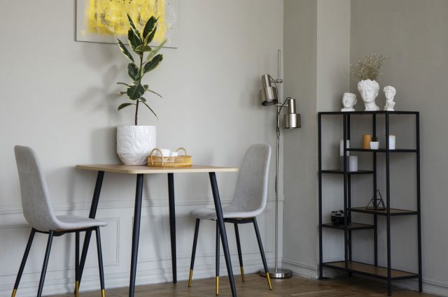 Notre guide complet sur les différentes tailles de chaises, tous types d&rsquo;espaces confondus