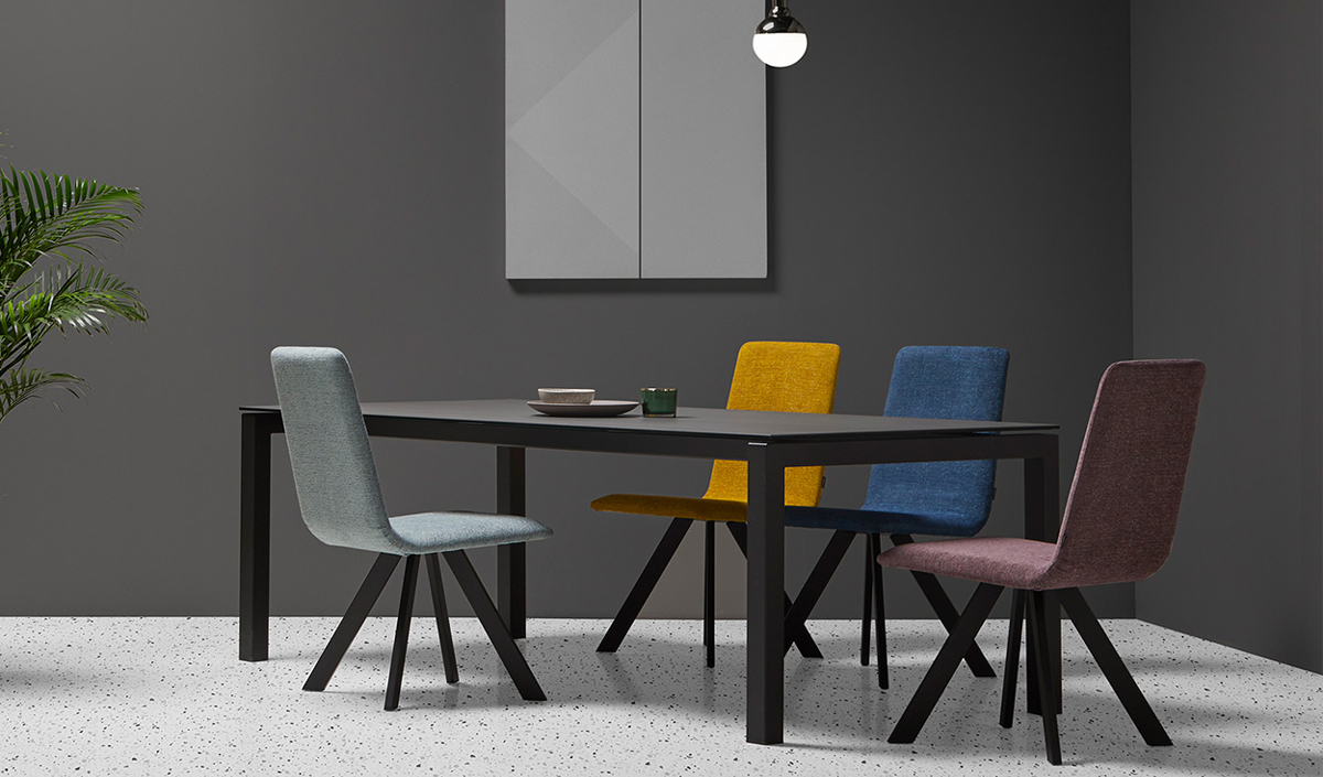 Salle à manger avec meubles du fabricant espagnol Mobliberica
