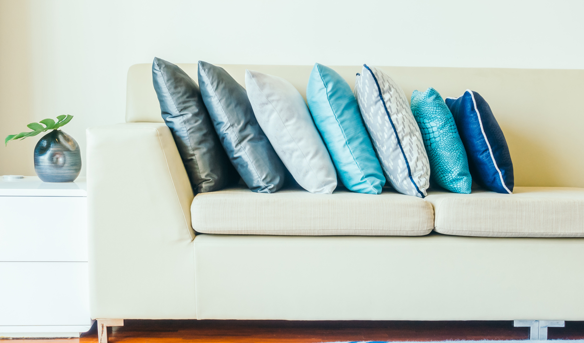 Le tissu polyester : un revêtement d'ameublement résistant avec de jeunes enfants