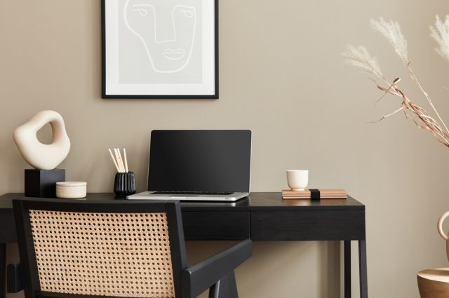 Aménager son espace de travail chez soi : les clés du succès