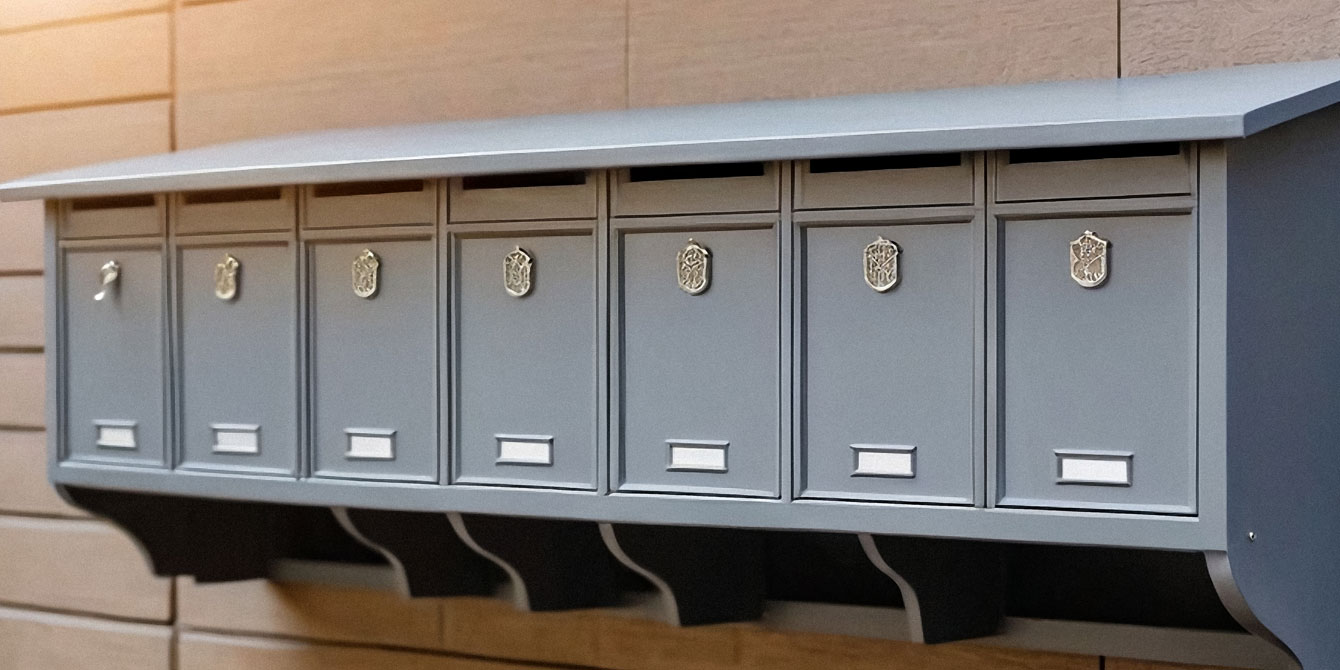 Comment choisir la plaque pour sa boite aux lettres ?