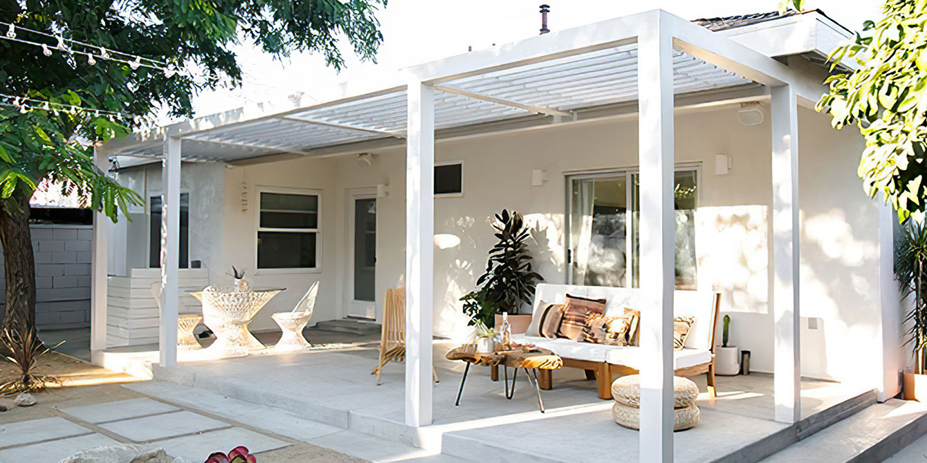 Pergola bioclimatique : quels sont ses avantages et inconvénients ?