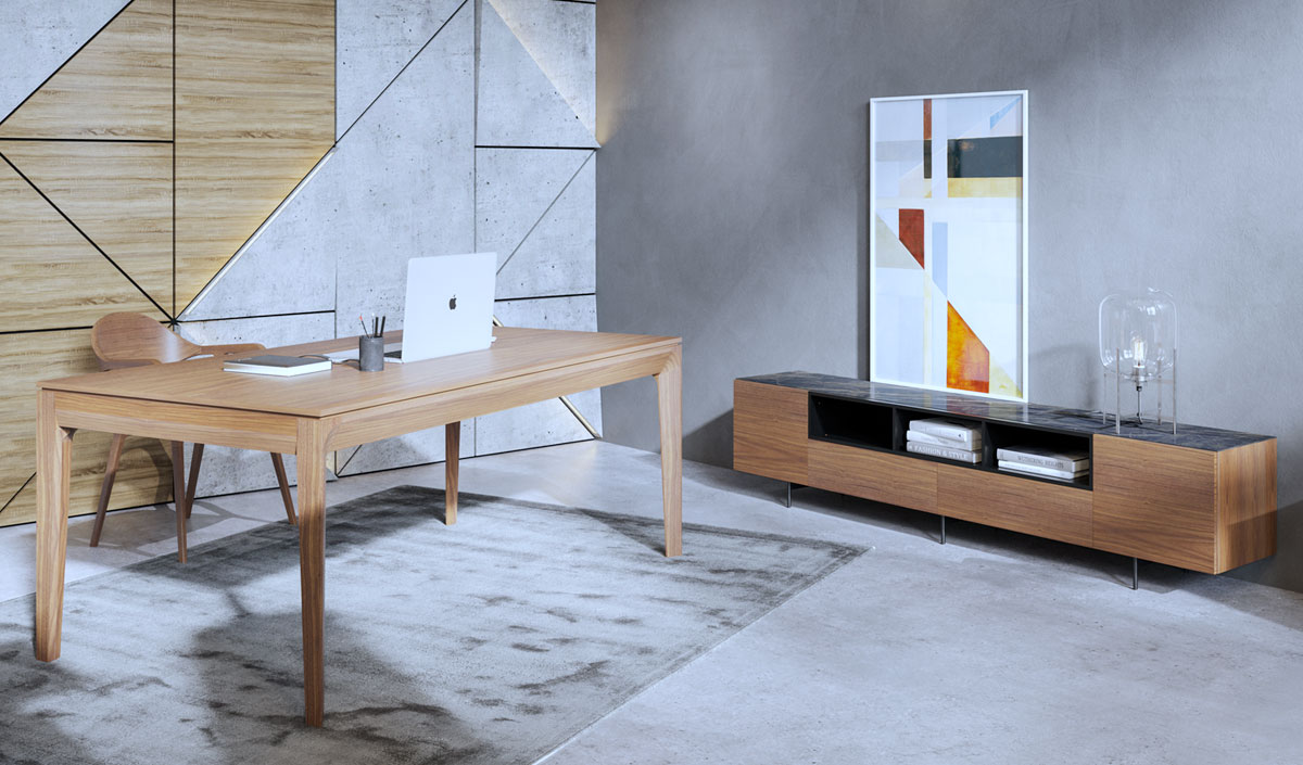 Préparer le bureau en bois avant le relooking