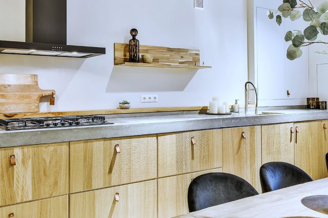 Quelle couleur de peinture choisir pour une cuisine en bois clair ?