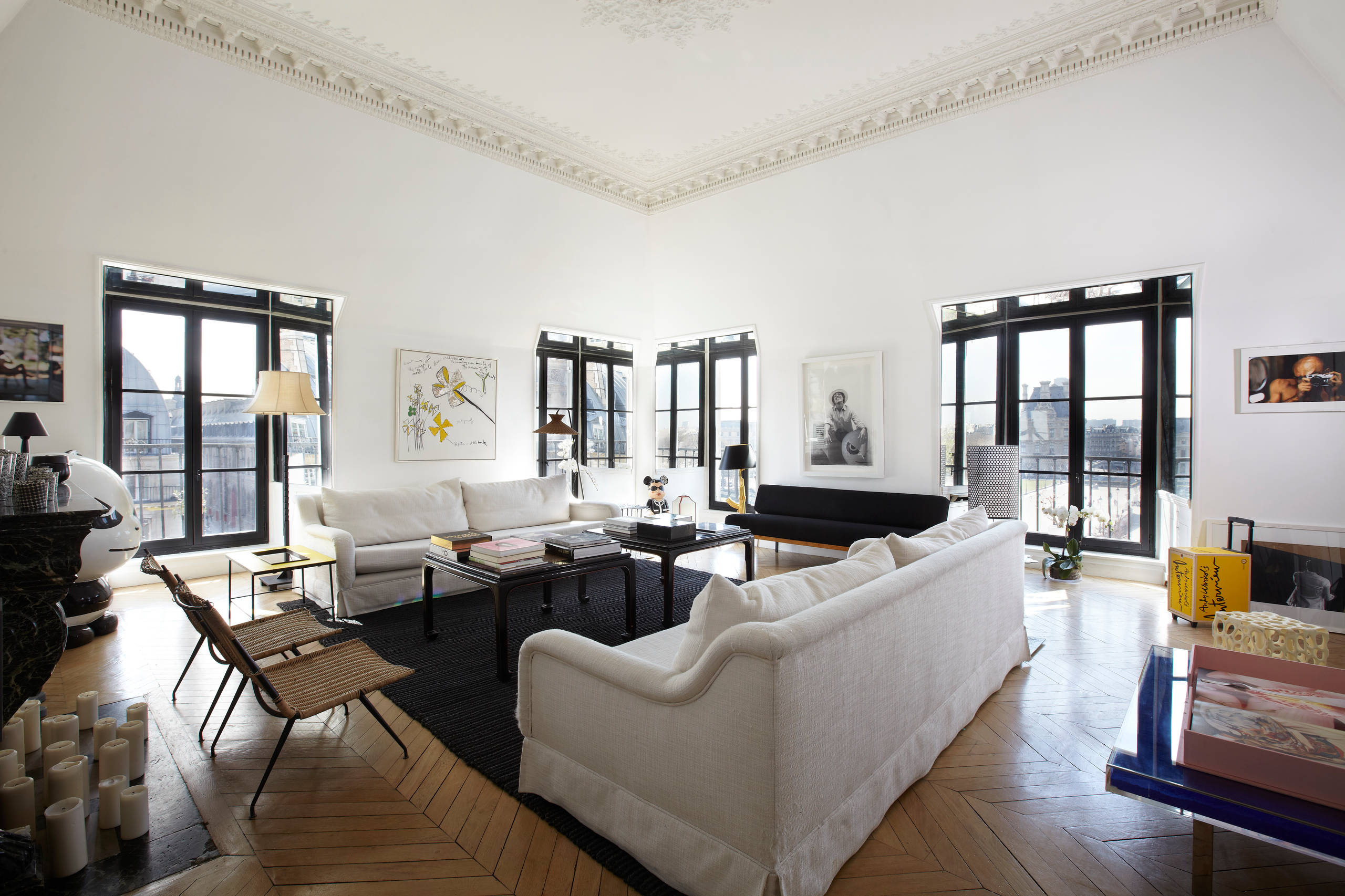 Les critères à considérer avant de disposer deux canapés dans un salon