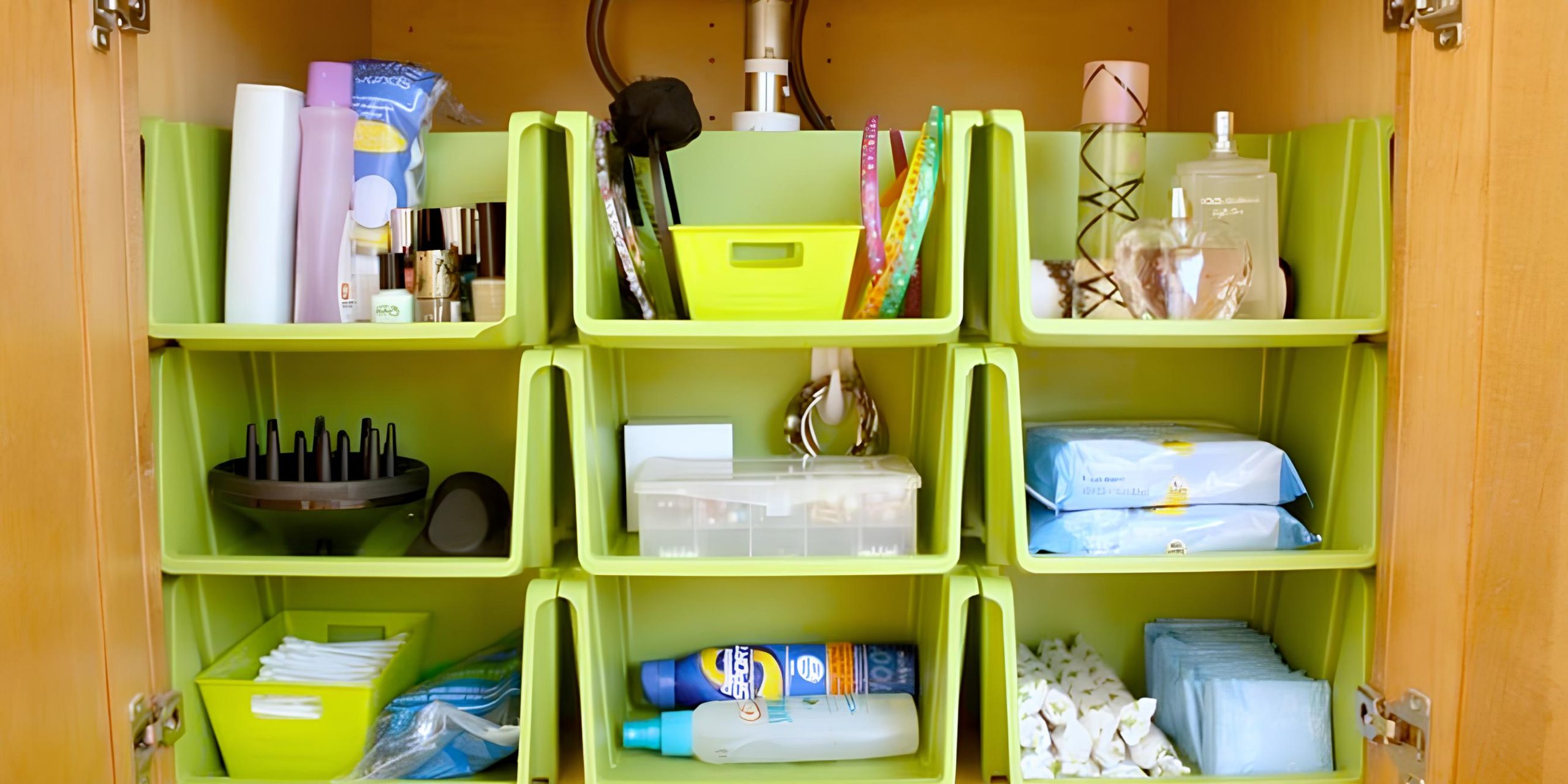 Penser à optimiser l’espace sous l’évier pour gagner de la place