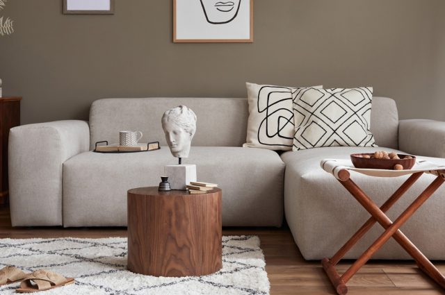 Livraison, installation, sinistre : comment bien assurer vos meubles neufs à la maison