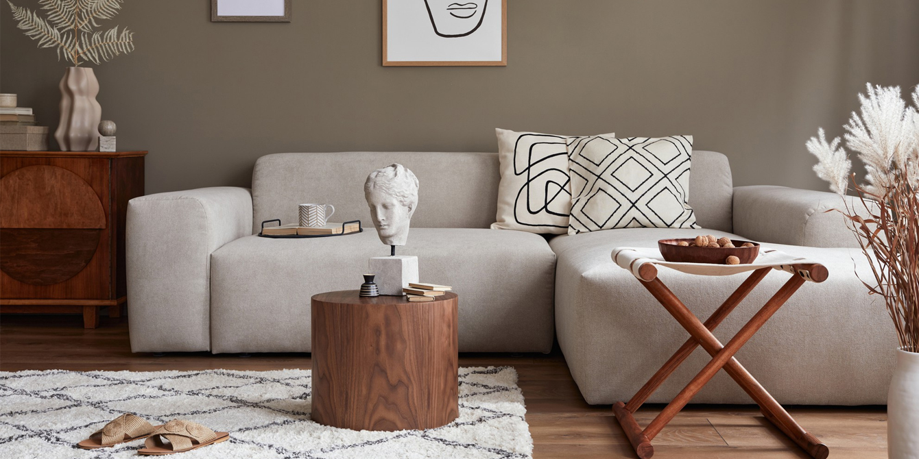 Livraison, installation, sinistre : comment bien assurer vos meubles neufs à la maison