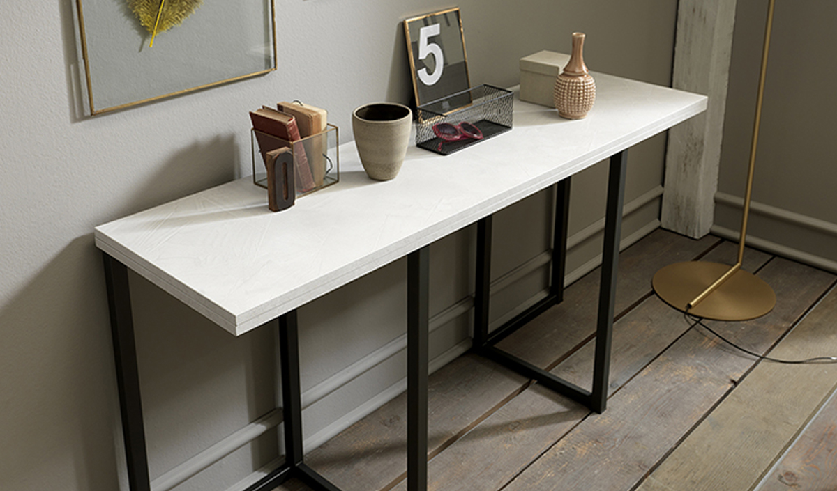 La console : un meuble esthétique et pratique pour aménager une entrée ouverte sur salon