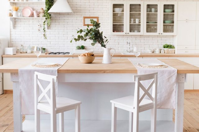 Cuisine sombre : comment la rendre plus lumineuse ?