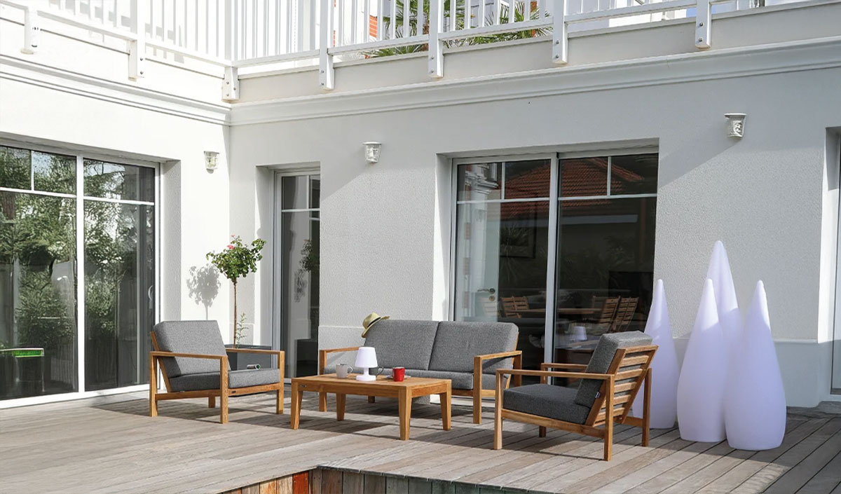 Comment huiler un salon de jardin en teck ?