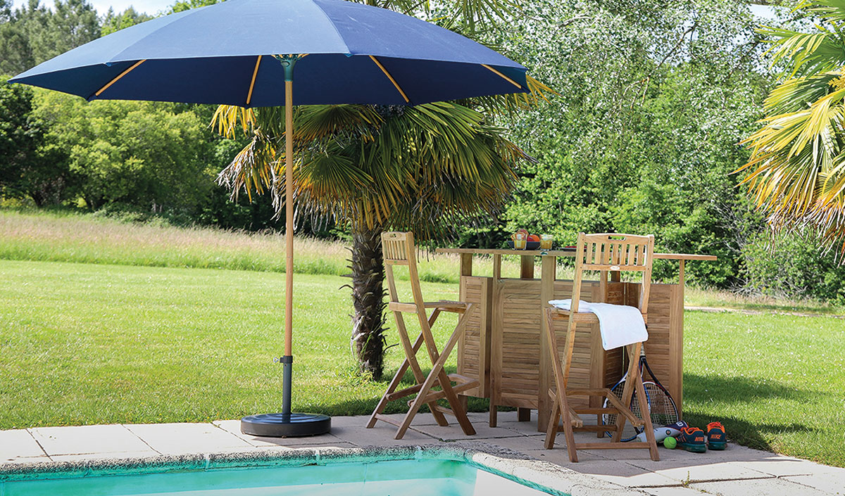Comment vernir des meubles de jardin en teck ?