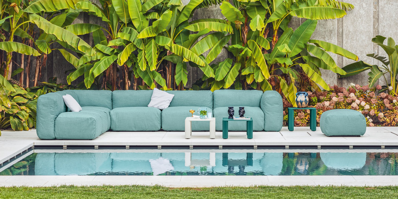 Comment aménager son jardin autour d'une piscine ? Canapé Yak de Midj