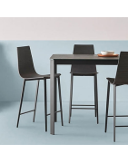 Tabouret en bois hauteur 65 cm