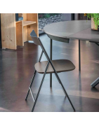 Chaise en bois de cuisine