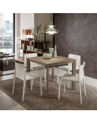 Table carrée de salle à manger