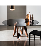 Tables aux pieds originaux